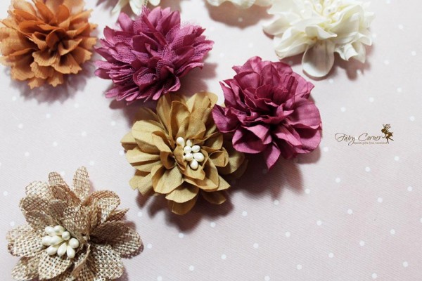Hoa giấy trang trí mua ở đâu?