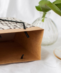 Alternative view of Túi giấy họa tiết loại 35 (nhiều mẫu)