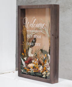 Alternative view of Hộp hoa vĩnh cửu kiêm bảng chào