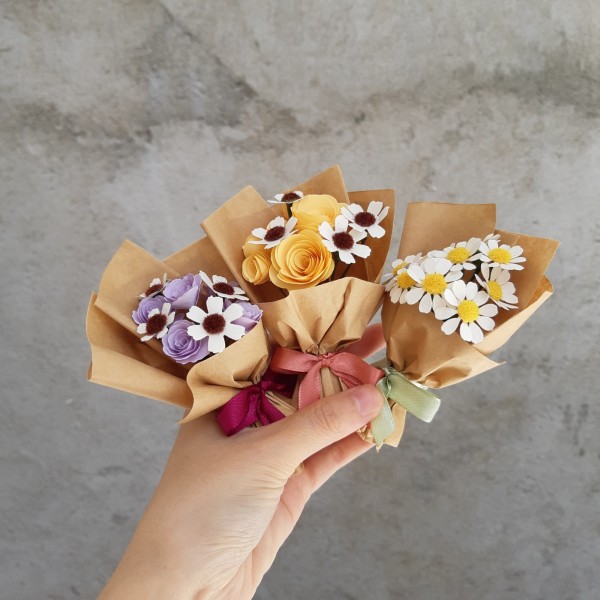 Làm sao để bó hoa mini bằng giấy đẹp và thật tỉ mỉ?